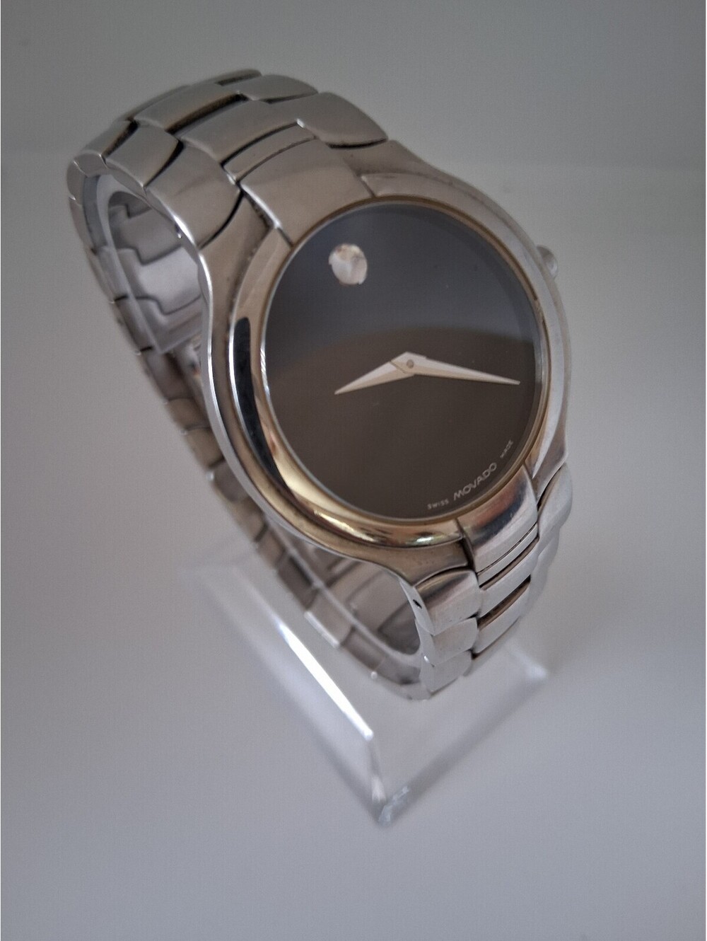 Movado Museum 84G11894 Men's 33.5mm Watch